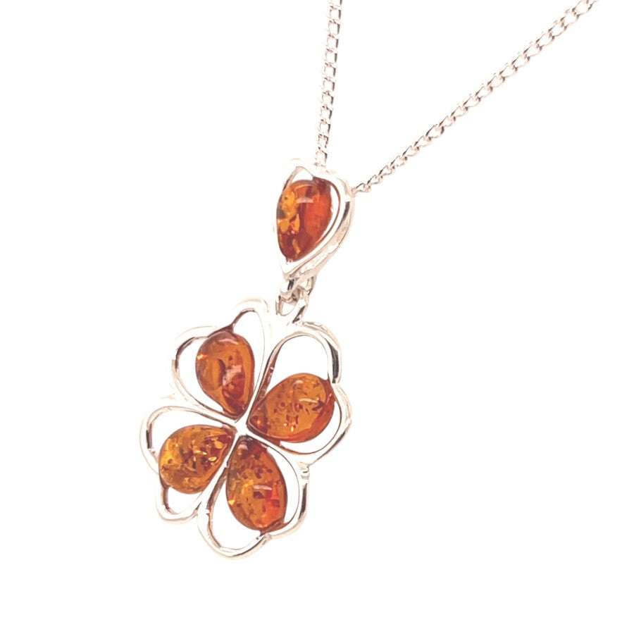 Sterling Silver Amber Clover Pendant (ambpen250) Sterling Silver Amber Clover Pendant (ambpen250)