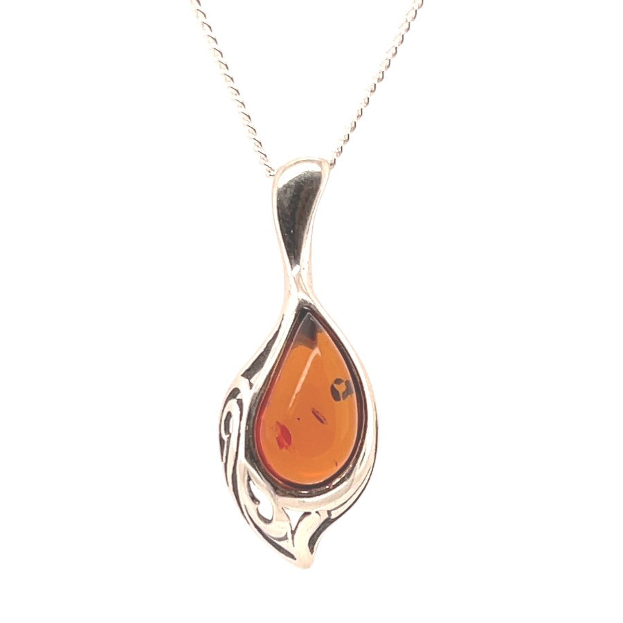 Sterling Silver Amber Pendant (ambpen3674) Sterling Silver Amber Pendant (ambpen3674)
