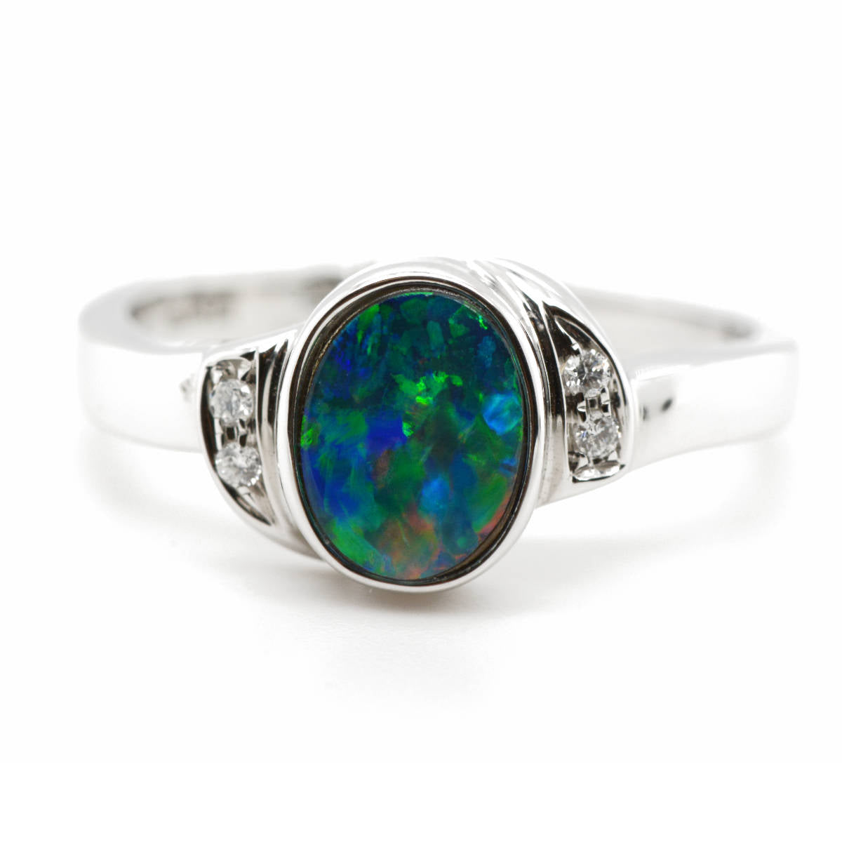 White Gold Doublet Opal Ring (GDR0785) White Gold Doublet Opal Ring (GDR0785)