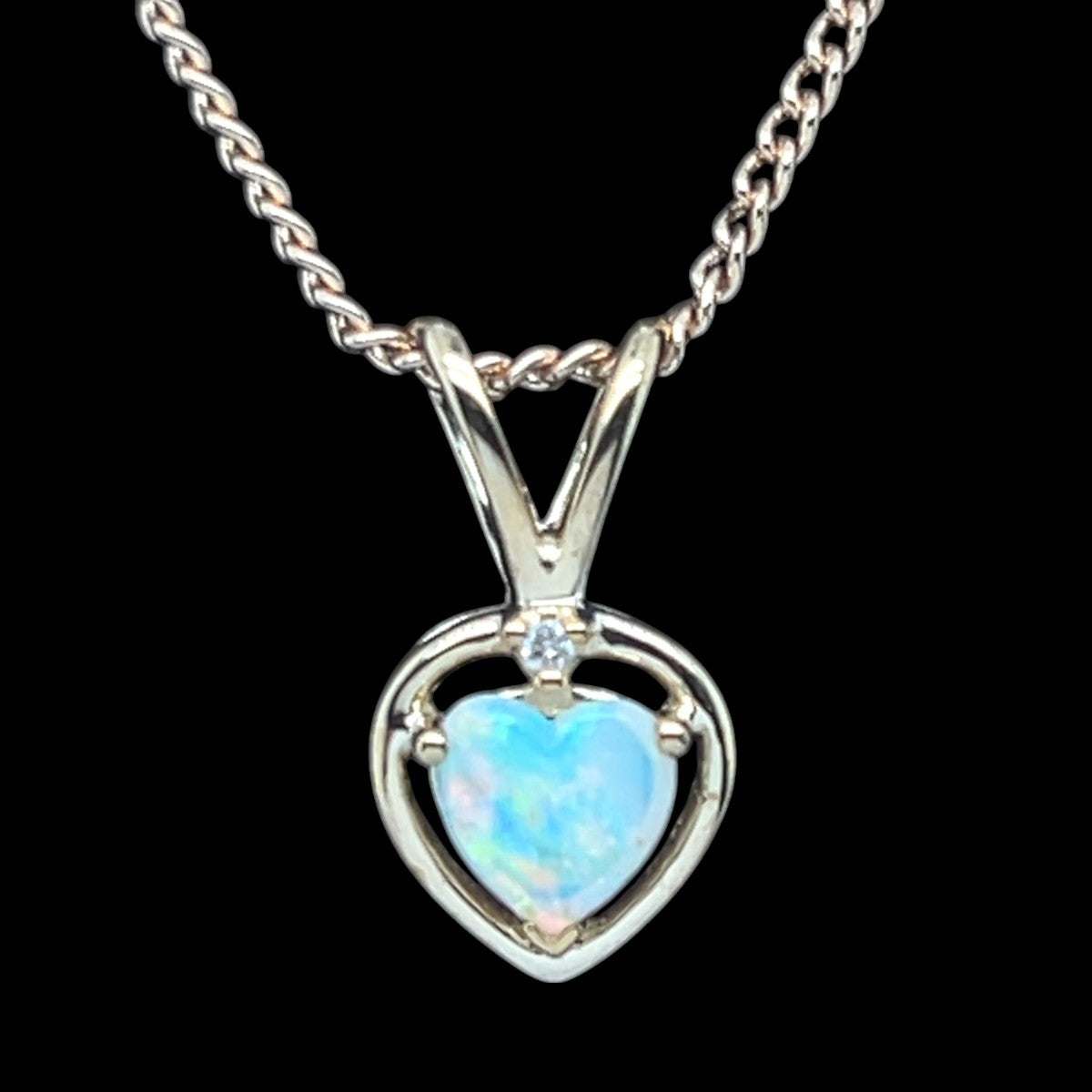 9ct Gold Opal Pendant (sp5215) 9ct Gold Opal Pendant (sp5215)