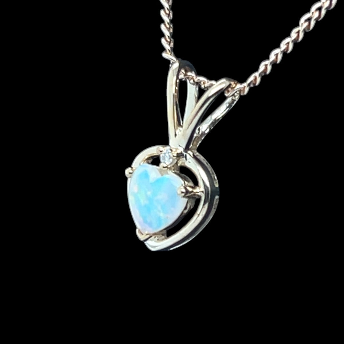 9ct Gold Opal Pendant (sp5215) 9ct Gold Opal Pendant (sp5215)
