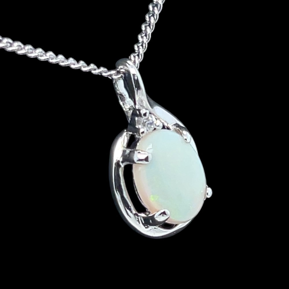 Sterling Silver Claw Set Solid Opal Pendant (sssp50) Sterling Silver Claw Set Solid Opal Pendant (sssp50)