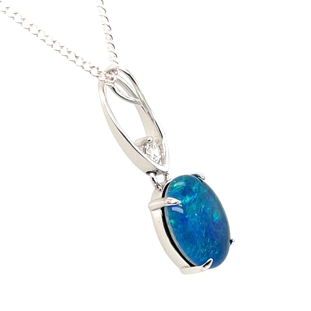 TRIPLET OPAL SET IN A STERLING SILVER PENDANT (sstp1231)