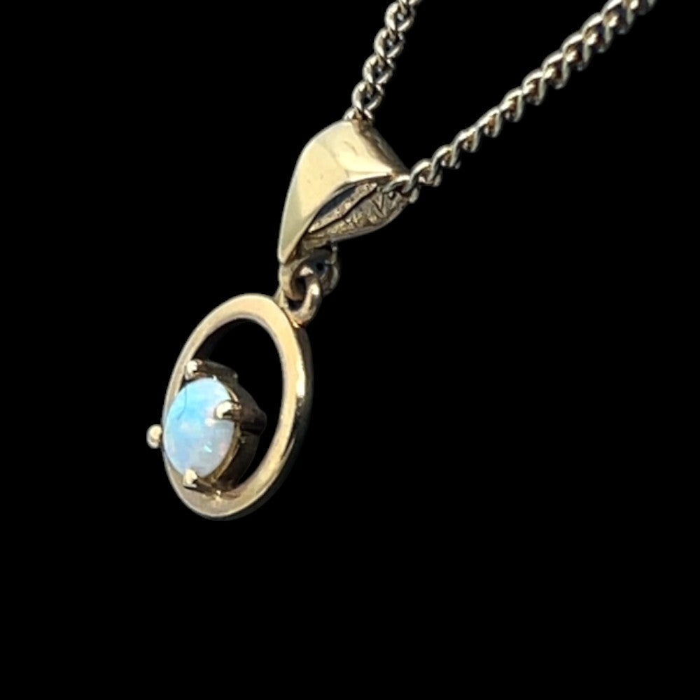 4mm round solid opal 18ct yellow gold pendant (sp7013)
