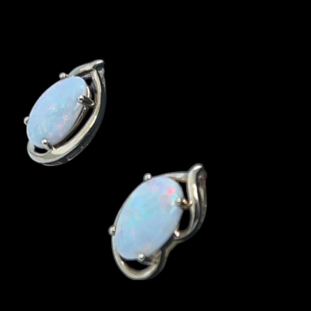 14ct Gold Solid opal Earrings (se338) 14ct Gold Solid opal Earrings (se338)