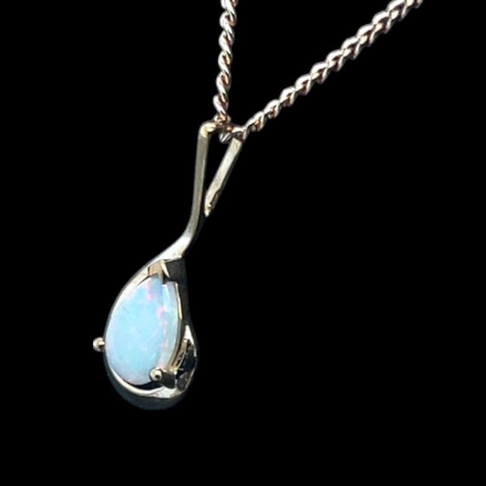 9ct Gold Opal Pendant (sp5124)