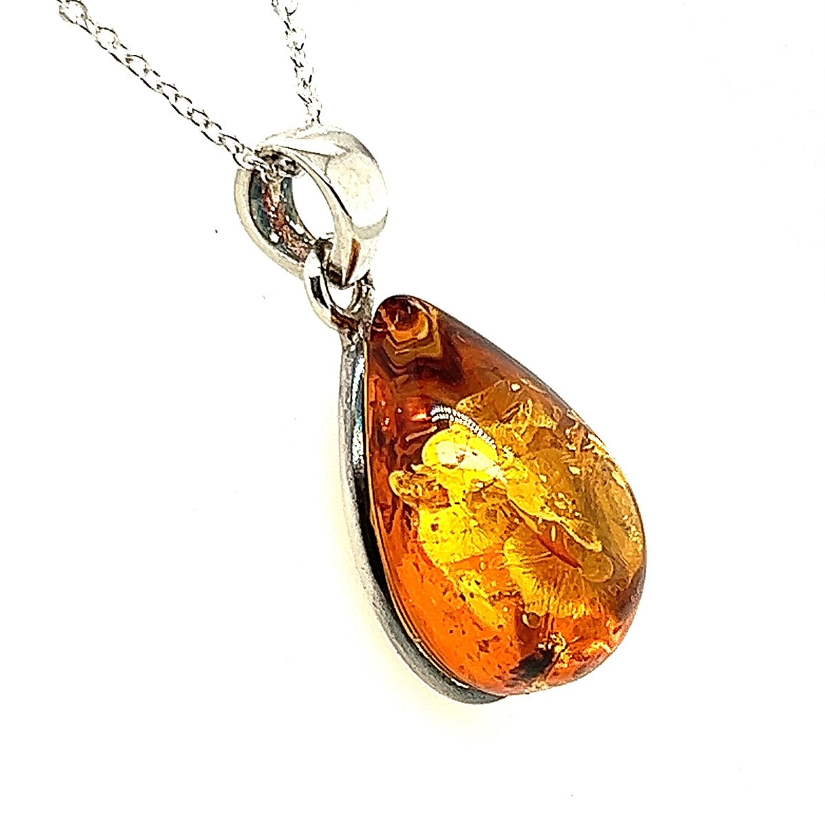 Sterling Silver Amber Pendant (ambpen101)
