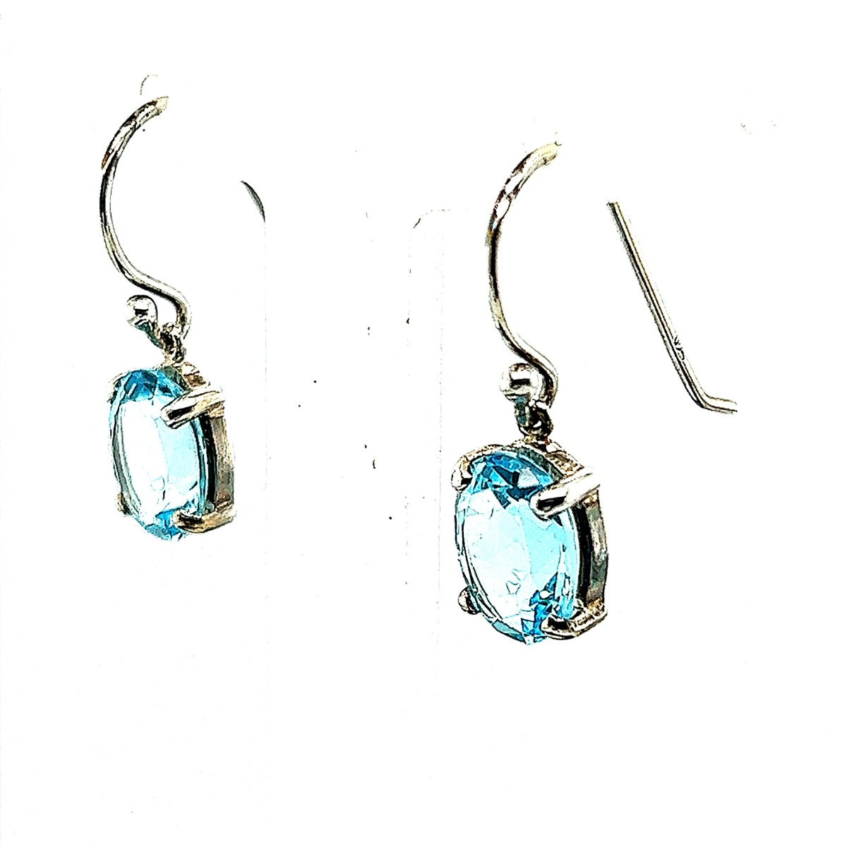 Sterling Silver Blue Topaz Earrings (bluetear2)