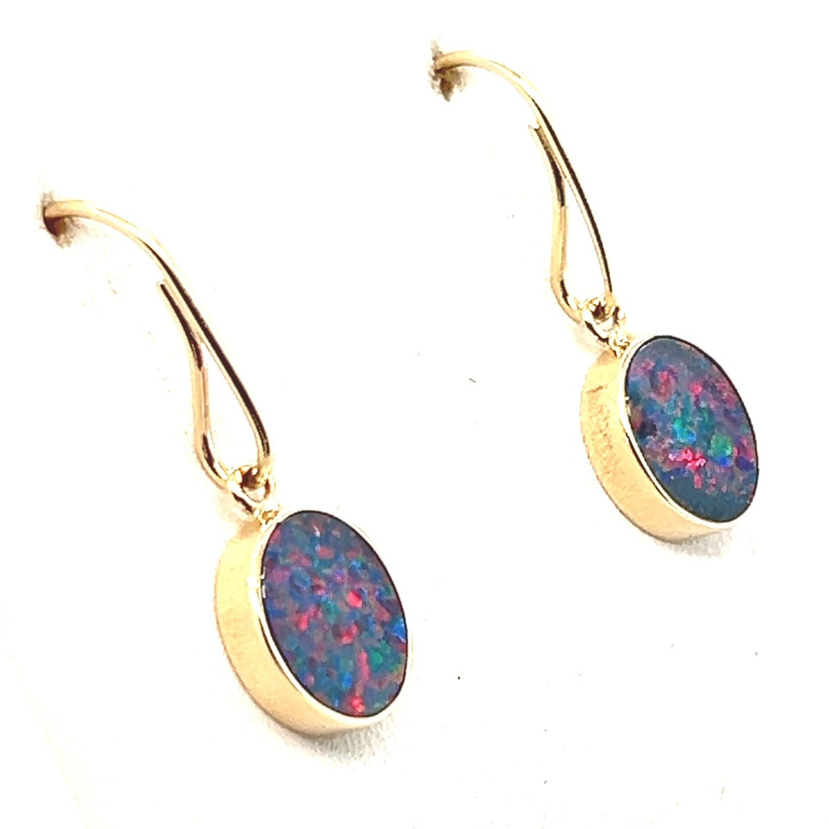 9ct Gold Doublet Opal Earrings (de105) 9ct Gold Doublet Opal Earrings (de105)