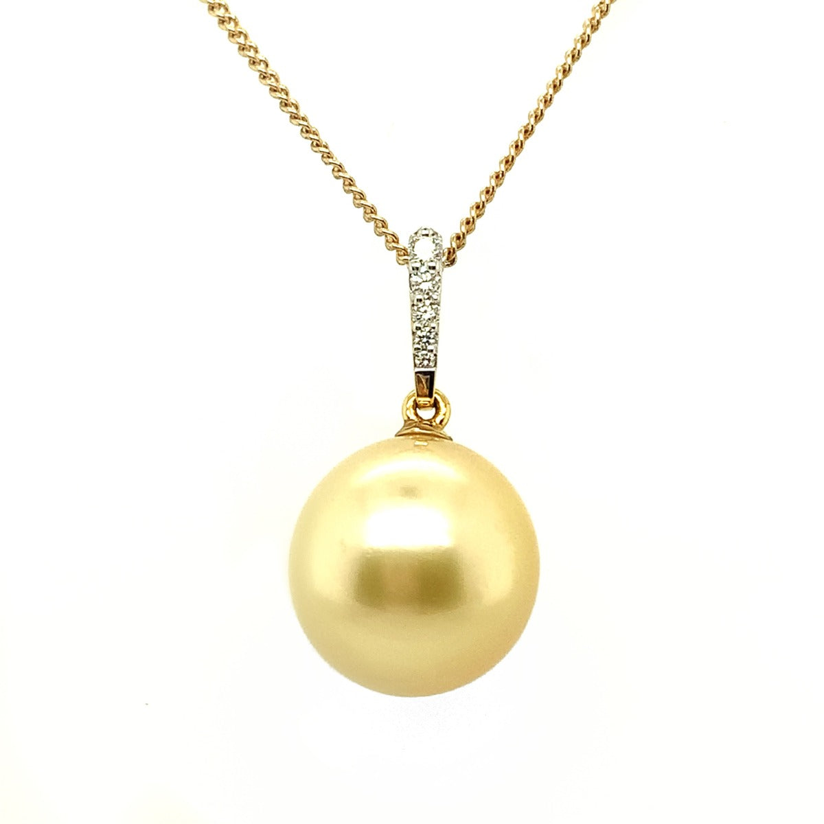 18ct Yellow Gold Gold South Sea Pearl Pendant (GPP30) 18ct Yellow Gold Gold South Sea Pearl Pendant (GPP30)