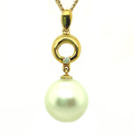 White South Sea Pearl Pendant set in 18ct Yellow Gold 11.5mm