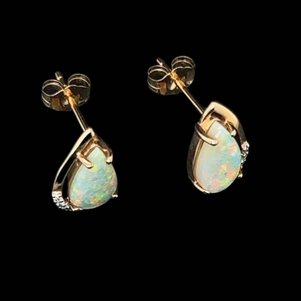 14ct Yellow Gold Solid Opal Earrings (se5105) 14ct Yellow Gold Solid Opal Earrings (se5105)