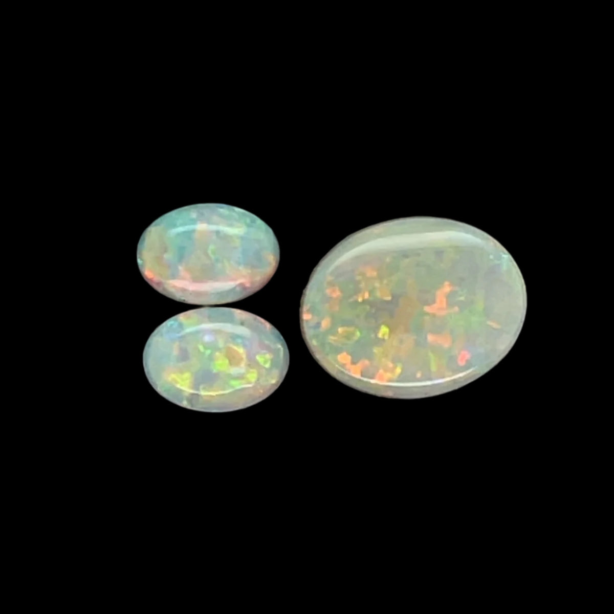 Three Solid Opals (Sol31) Three Solid Opals (Sol31)