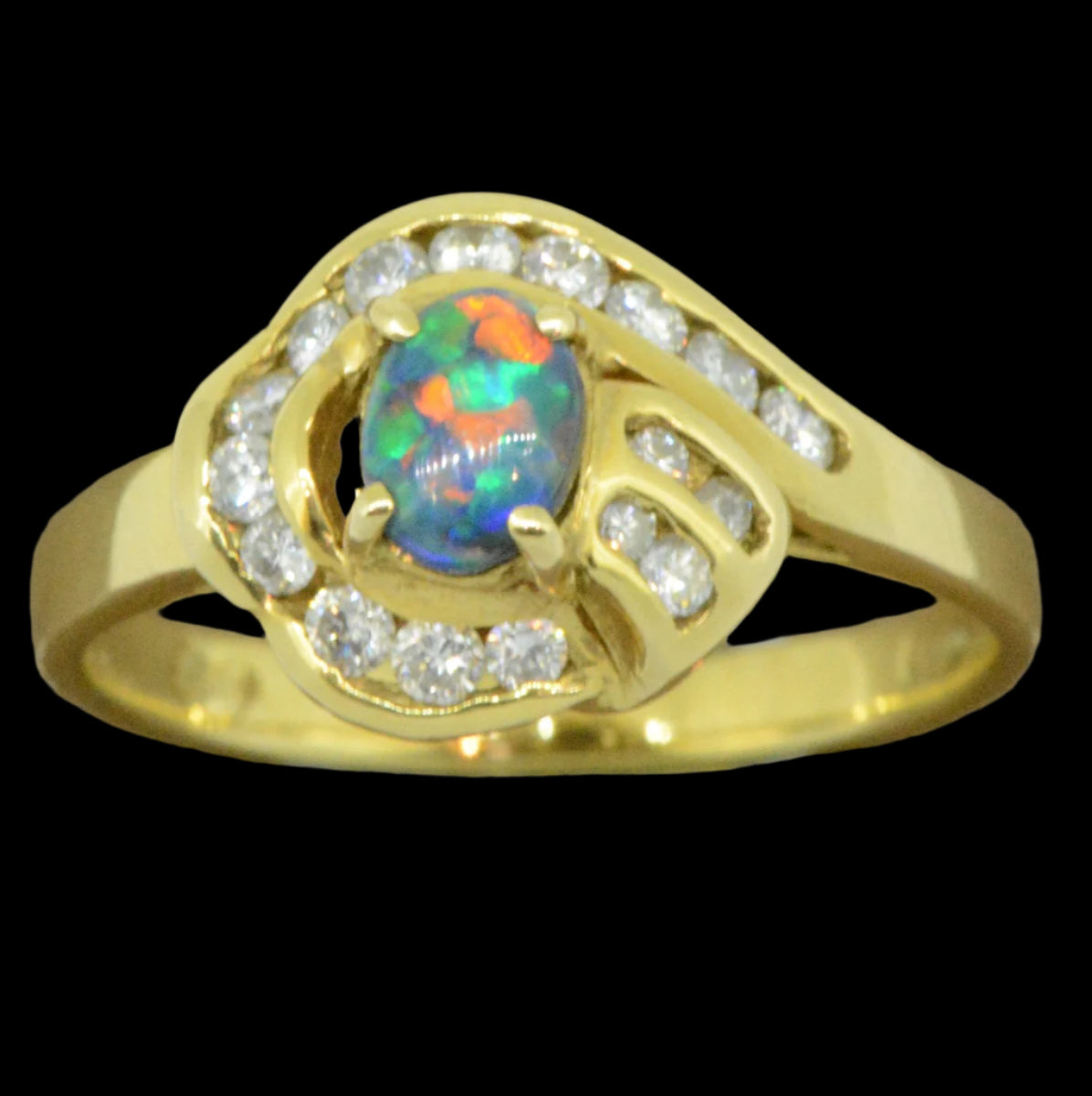 18ct Gold Black Opal Ring (sr8223) 18ct Gold Black Opal Ring (sr8223)