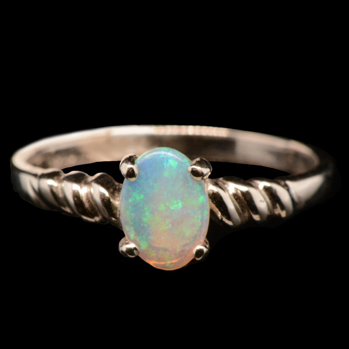 Solid Opal Ring set in 18ct white gold (srw3) Solid Opal Ring set in 18ct white gold (srw3)
