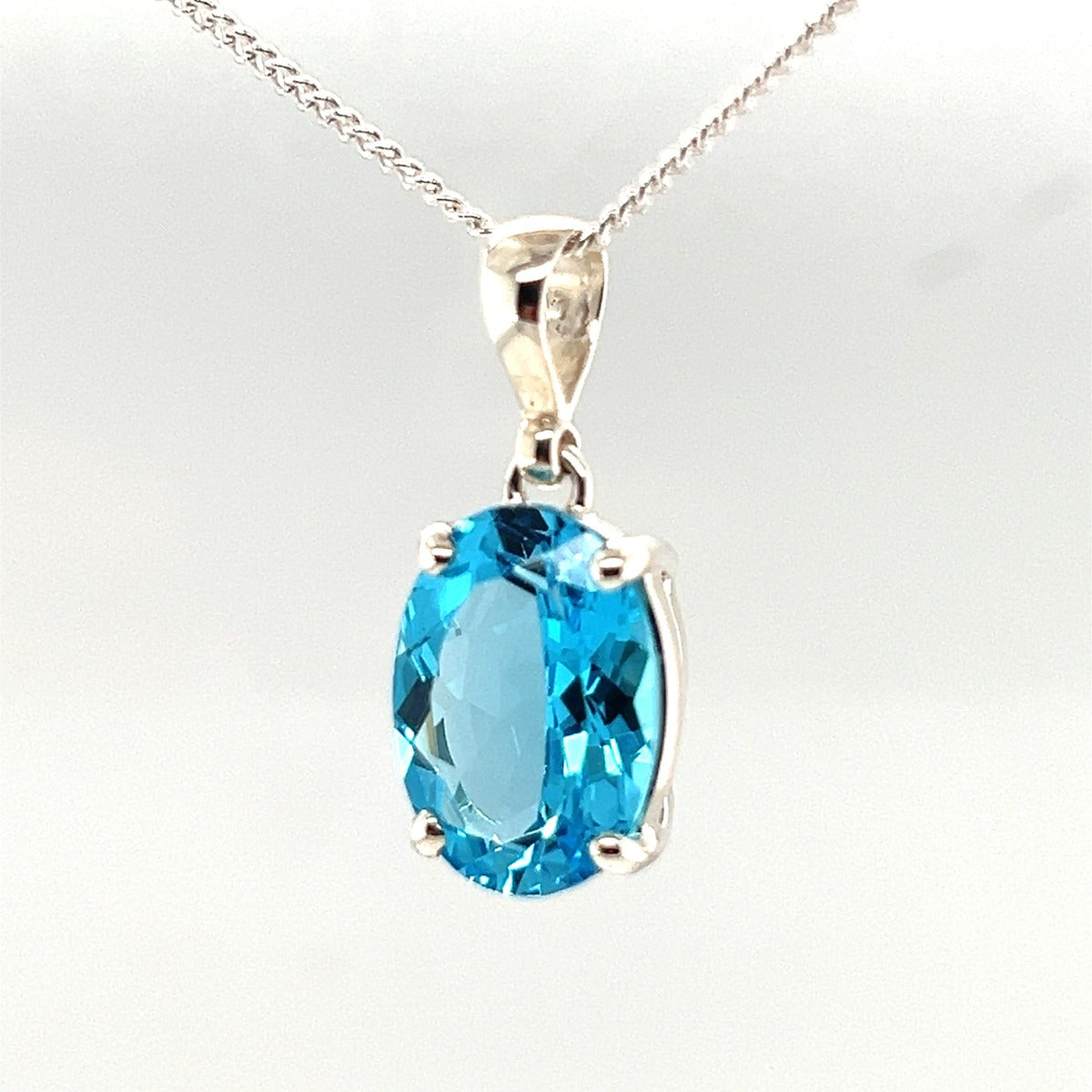 Sterling Silver Topaz Pendant (stp217)