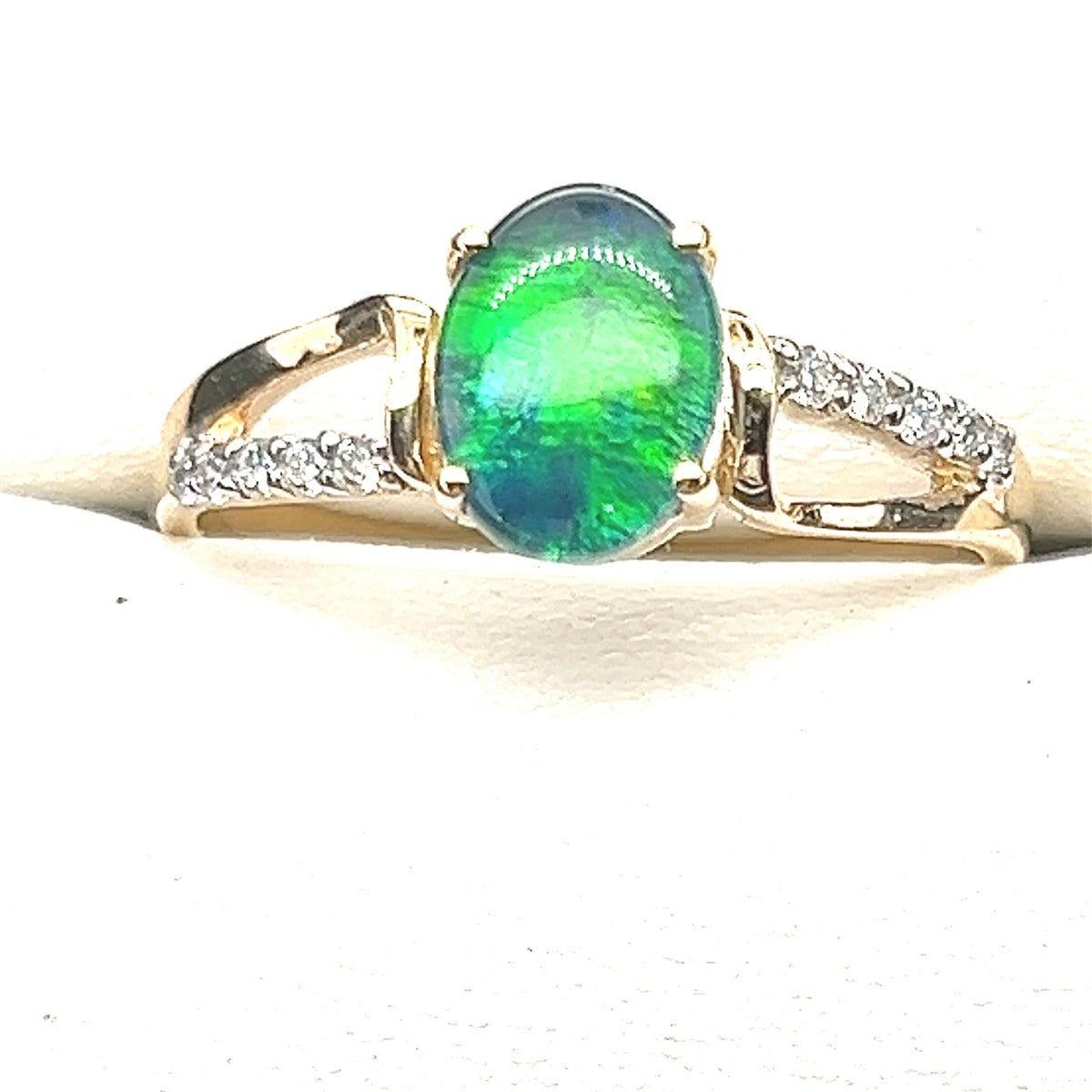 9ct Gold Triplet Opal ring (tr93)