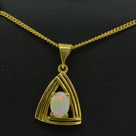 18ct Yellow Gold Solid Opal Pendant (sp446)