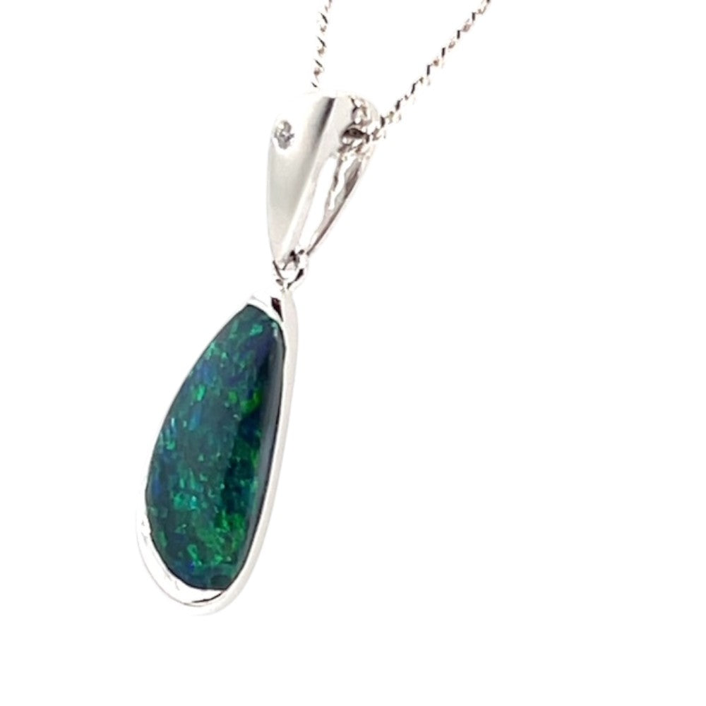 14ct White Gold Black Opal Pendant (sp817)