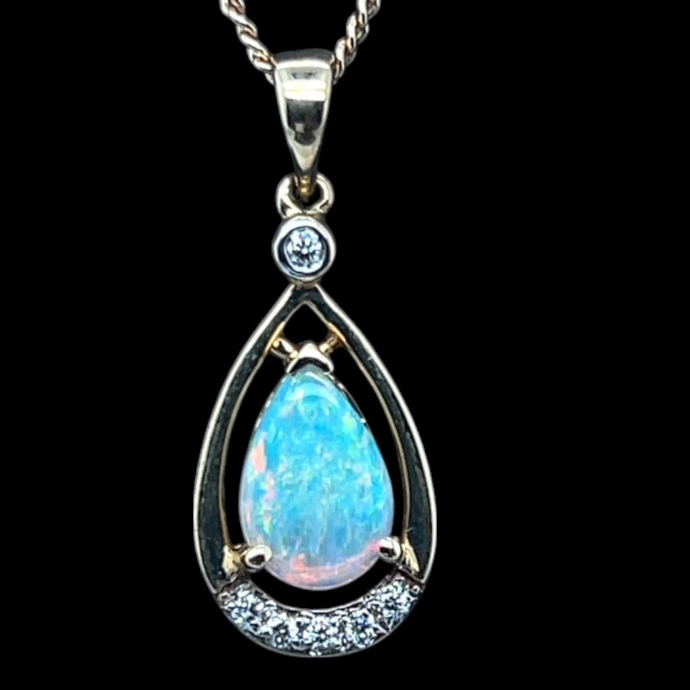 14ct Gold Solid Opal pendant (sp519)