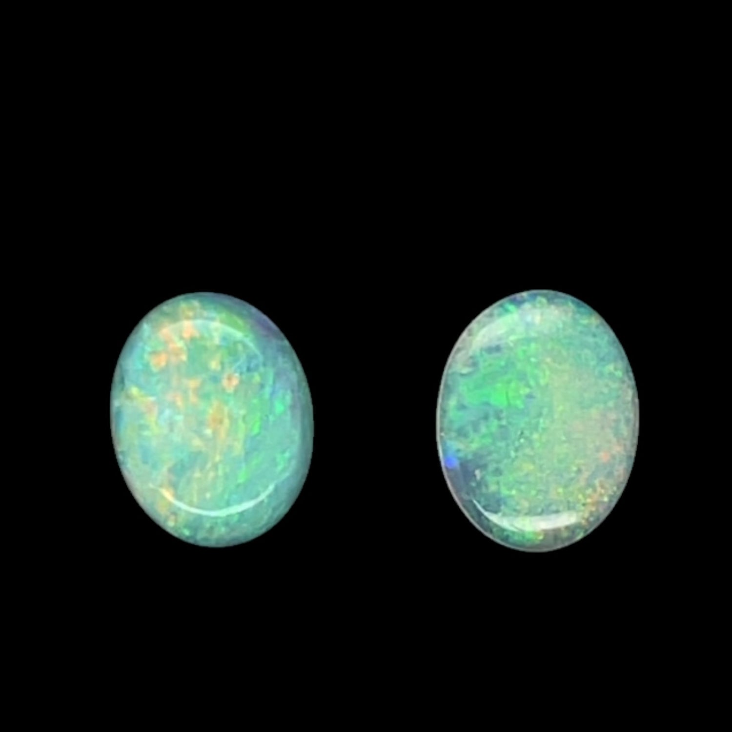2 Solid Opals (so729)