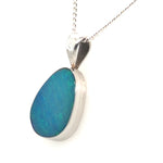 18ct White Gold Doublet Opal Pendant (dp822)