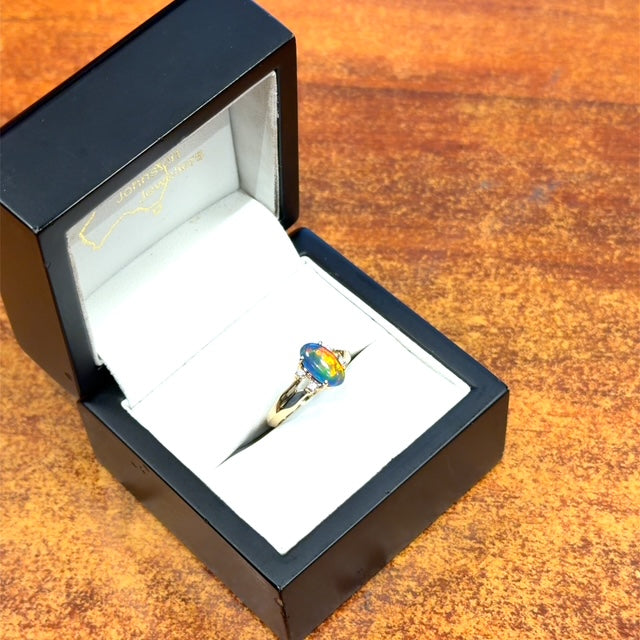 9ct Gold Triplet Opal Ring (tr74)