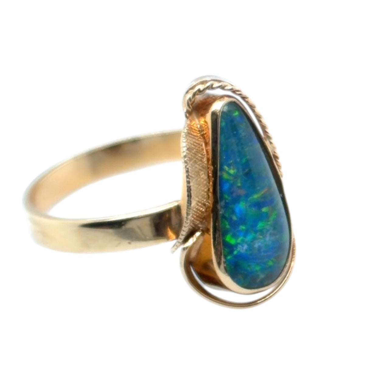 14ct Gold Triplet Opal Ring (tr71)