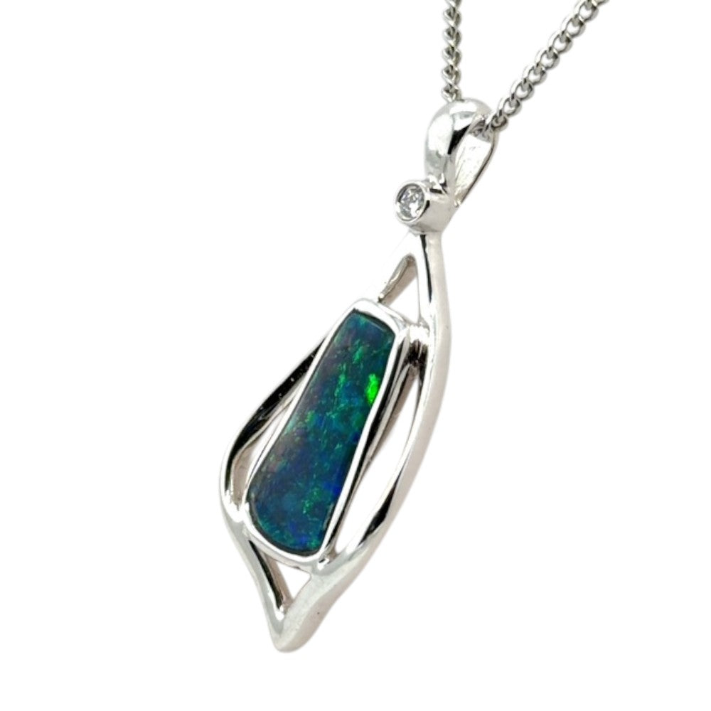 14ct White Gold Black Opal Pendant (bsp37)