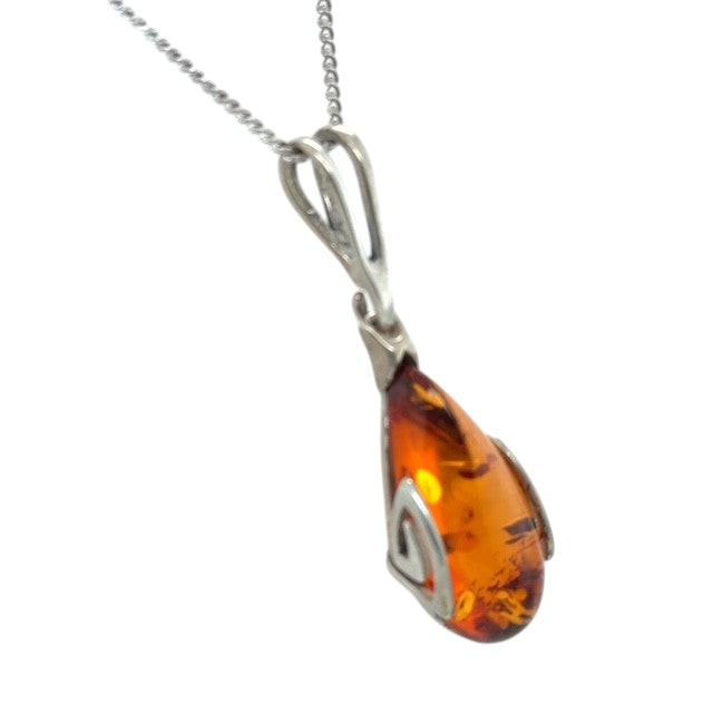 Sterling Silver Amber Pendant (sap35)