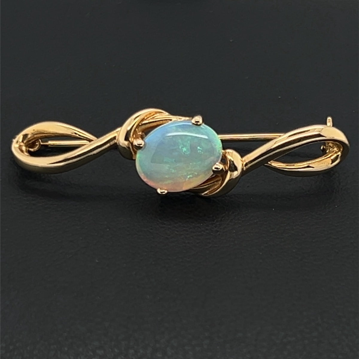 18ct Gold Solid Opal Brooch (bro864)