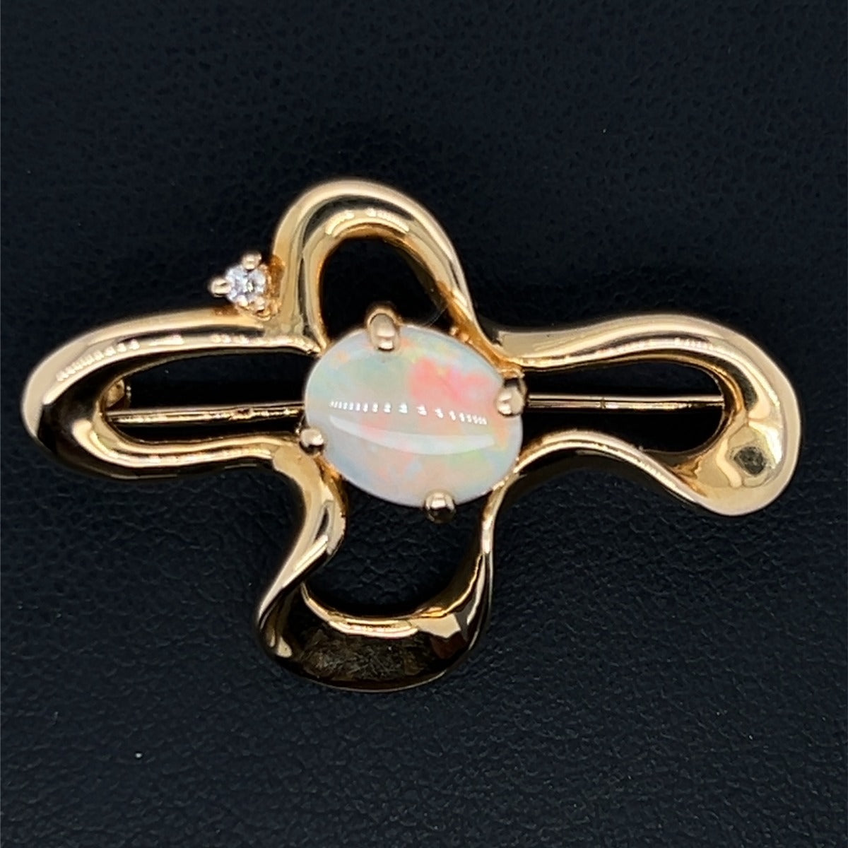 Irregular 18ct Yellow Gold Solid Opal Brooch (br3326)