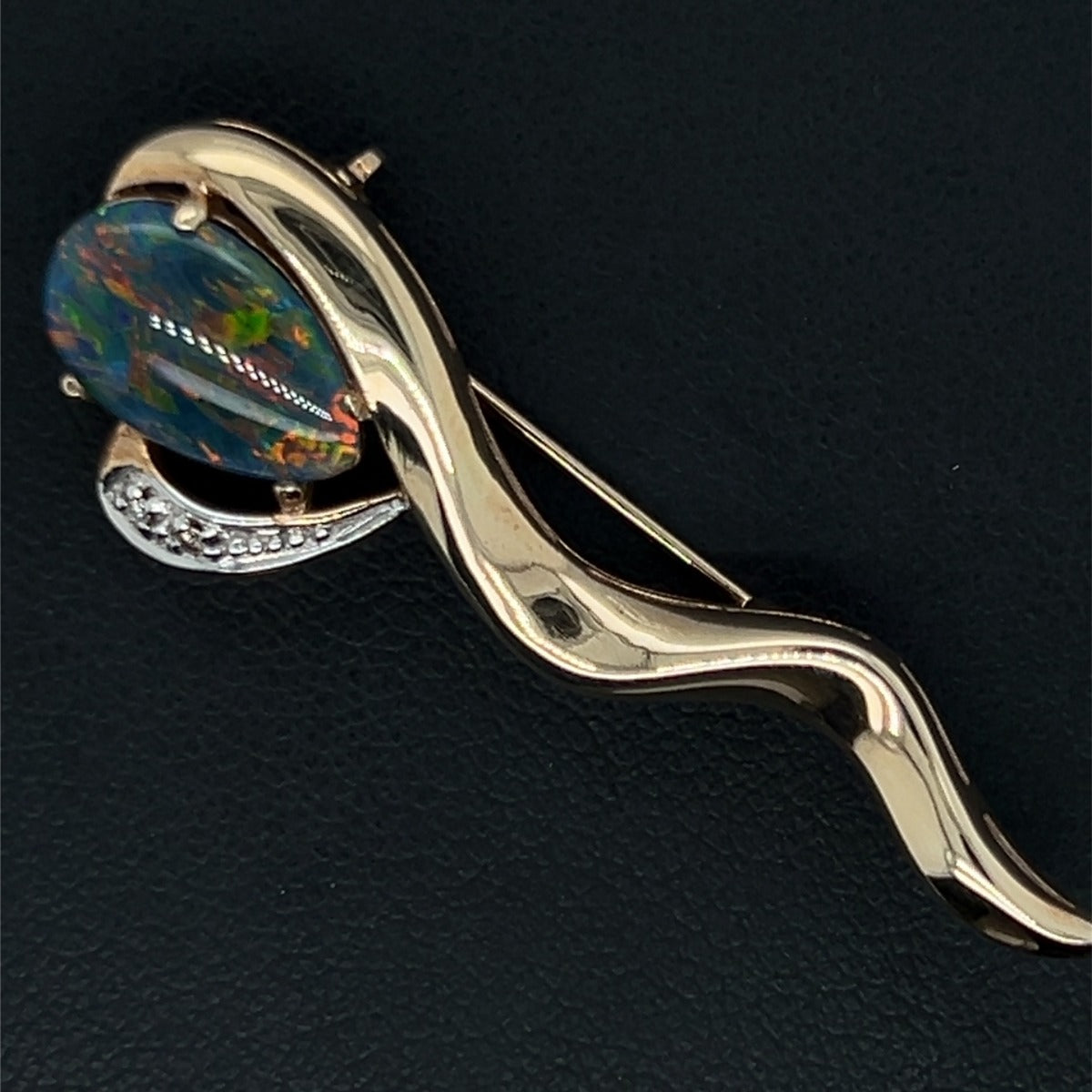 10ct Yellow Gold Triplet Opal Brooch with Diamonds (br3331)