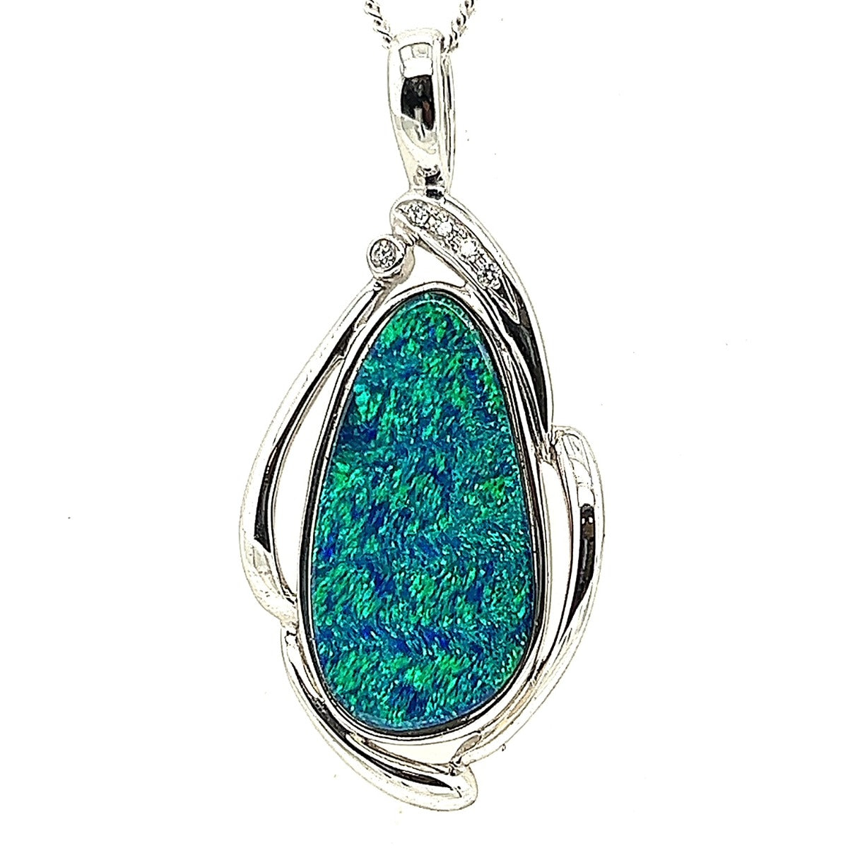 14ct White Gold Opal Doublet Pendant