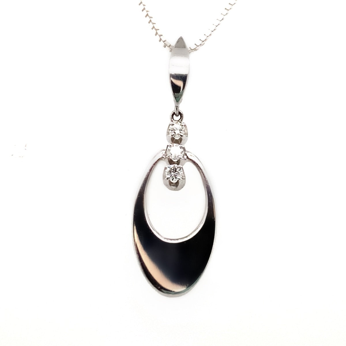 18ct Diamond Eclipse Pendant