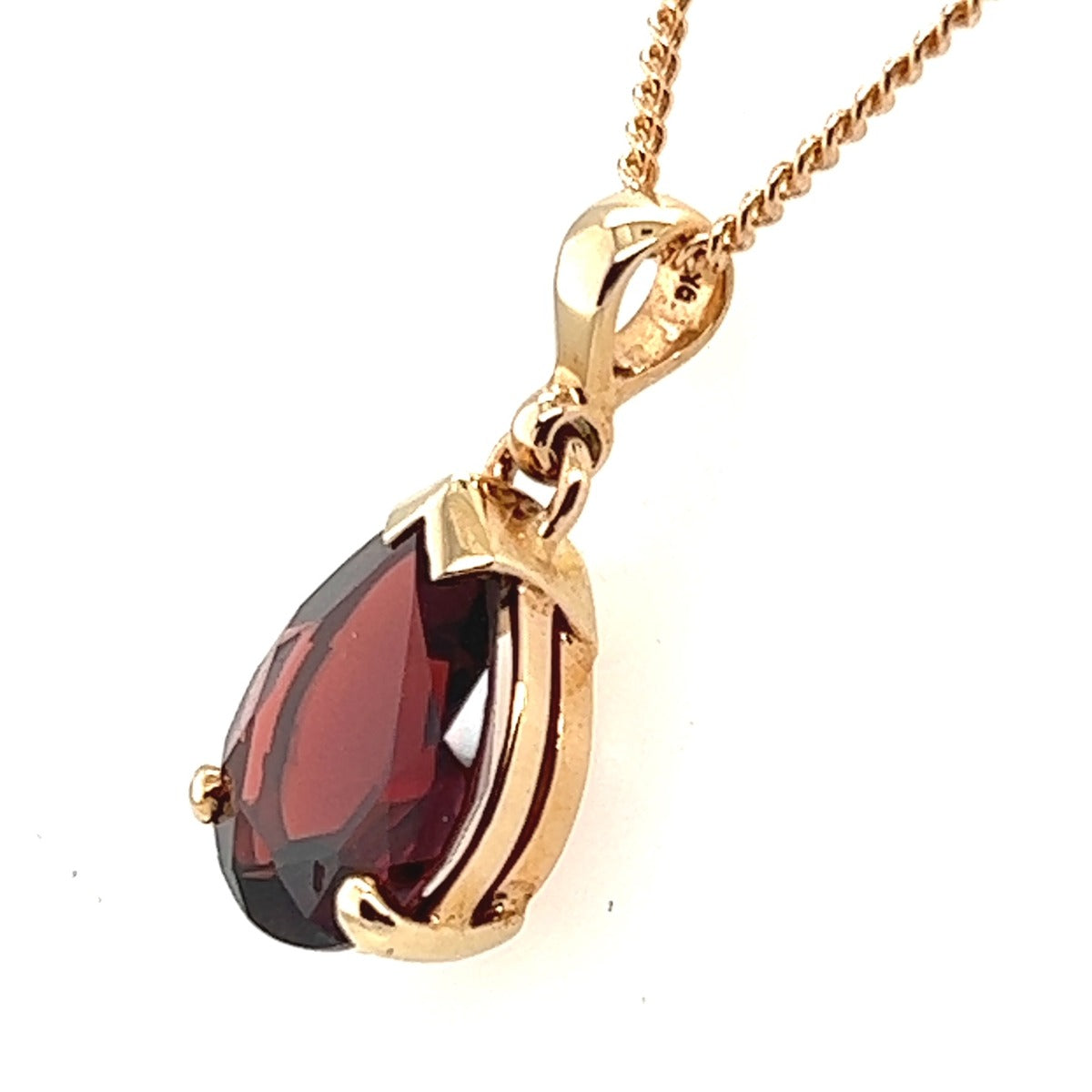 9ct gold Garnet Pendant (garpen100)