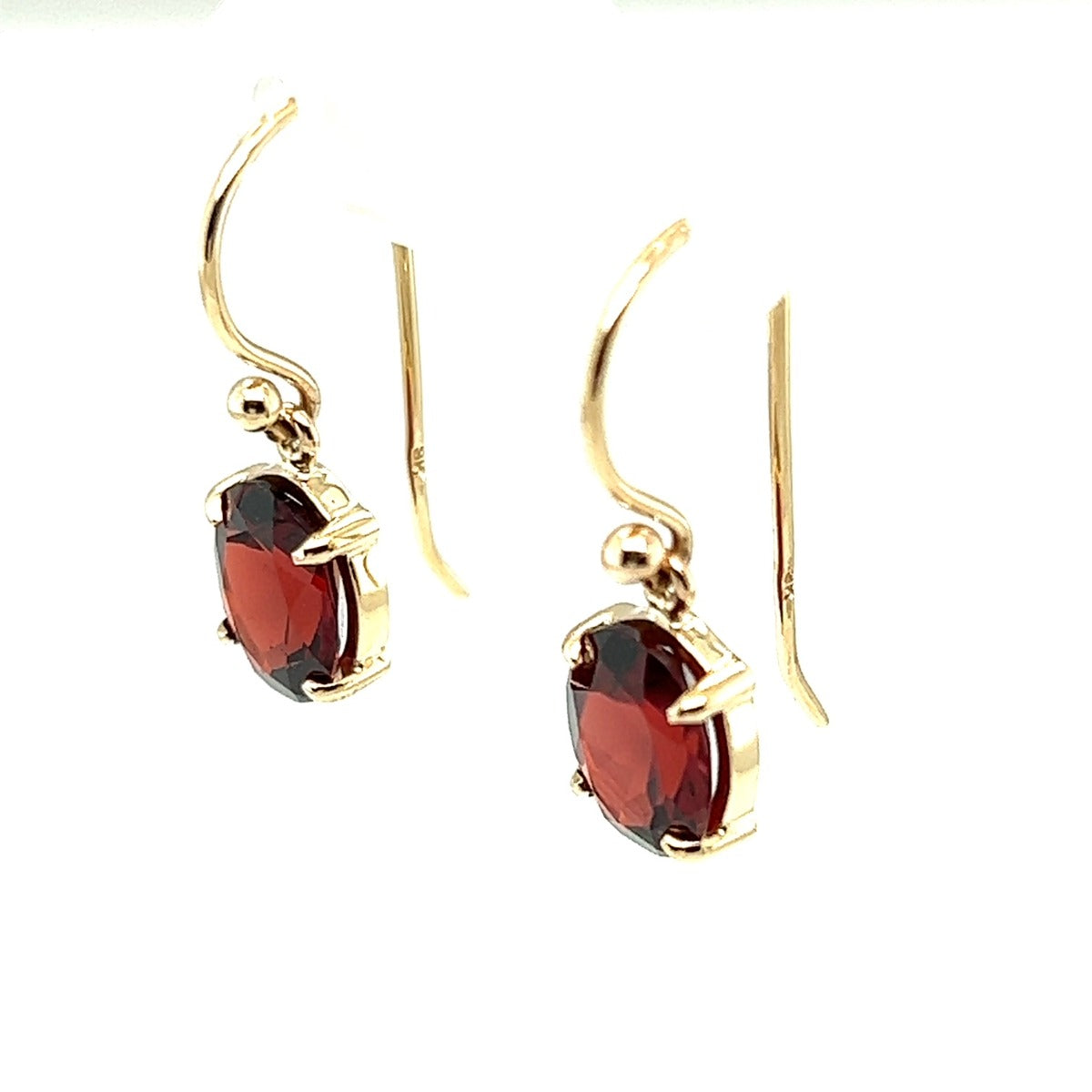 9ct Yellow Gold Garnet Earring (garear2)