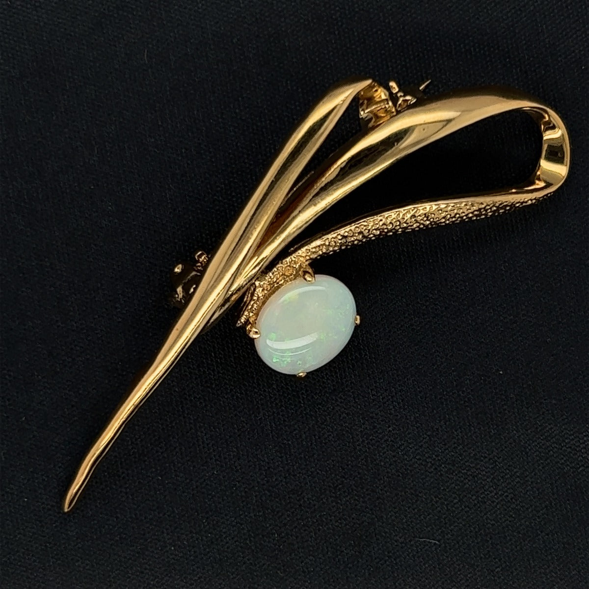 Gold Plated Sterling Silver Solid Opal Brooch (gpsbro5a)