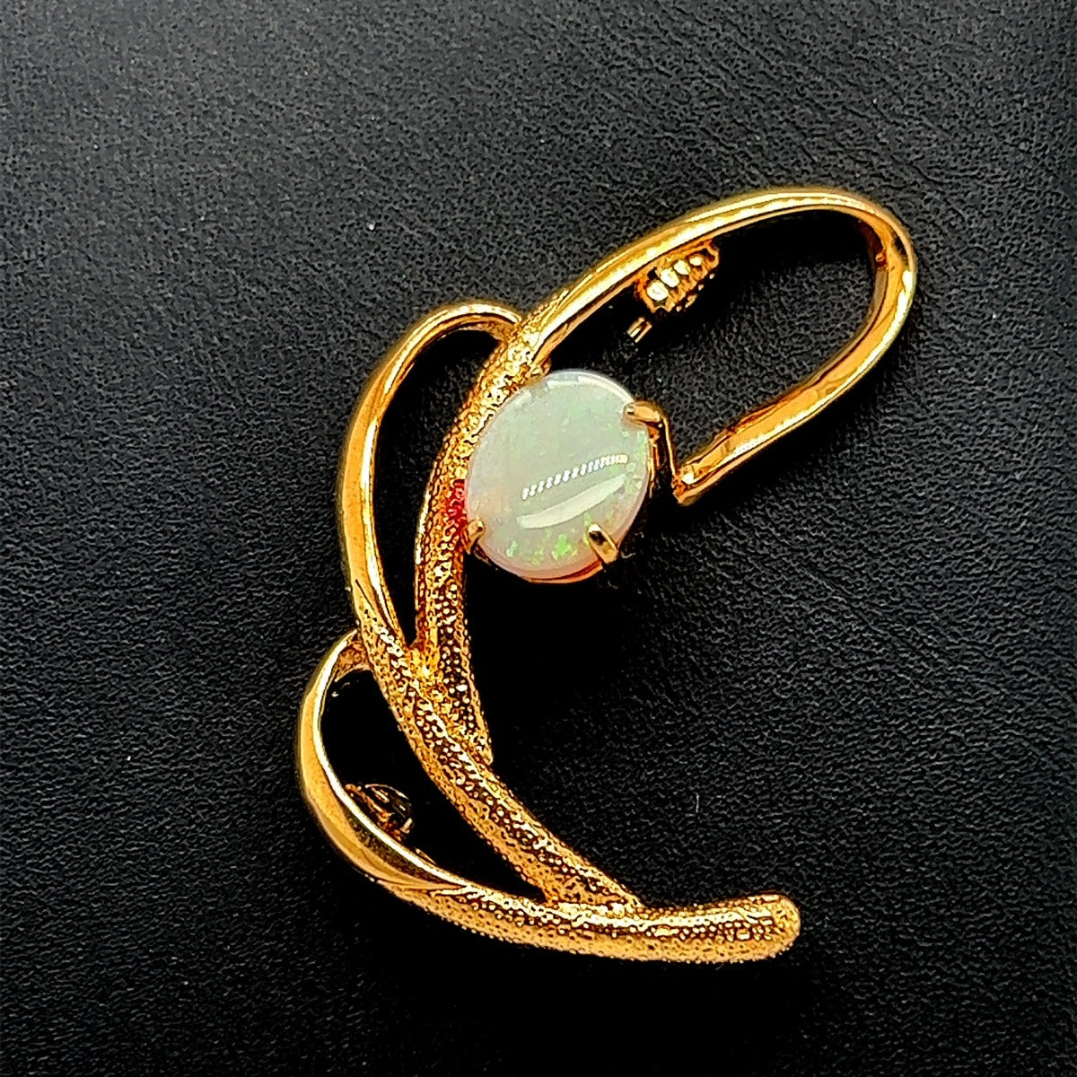 Gold plated Solid Opal Brooch (10mmx8)