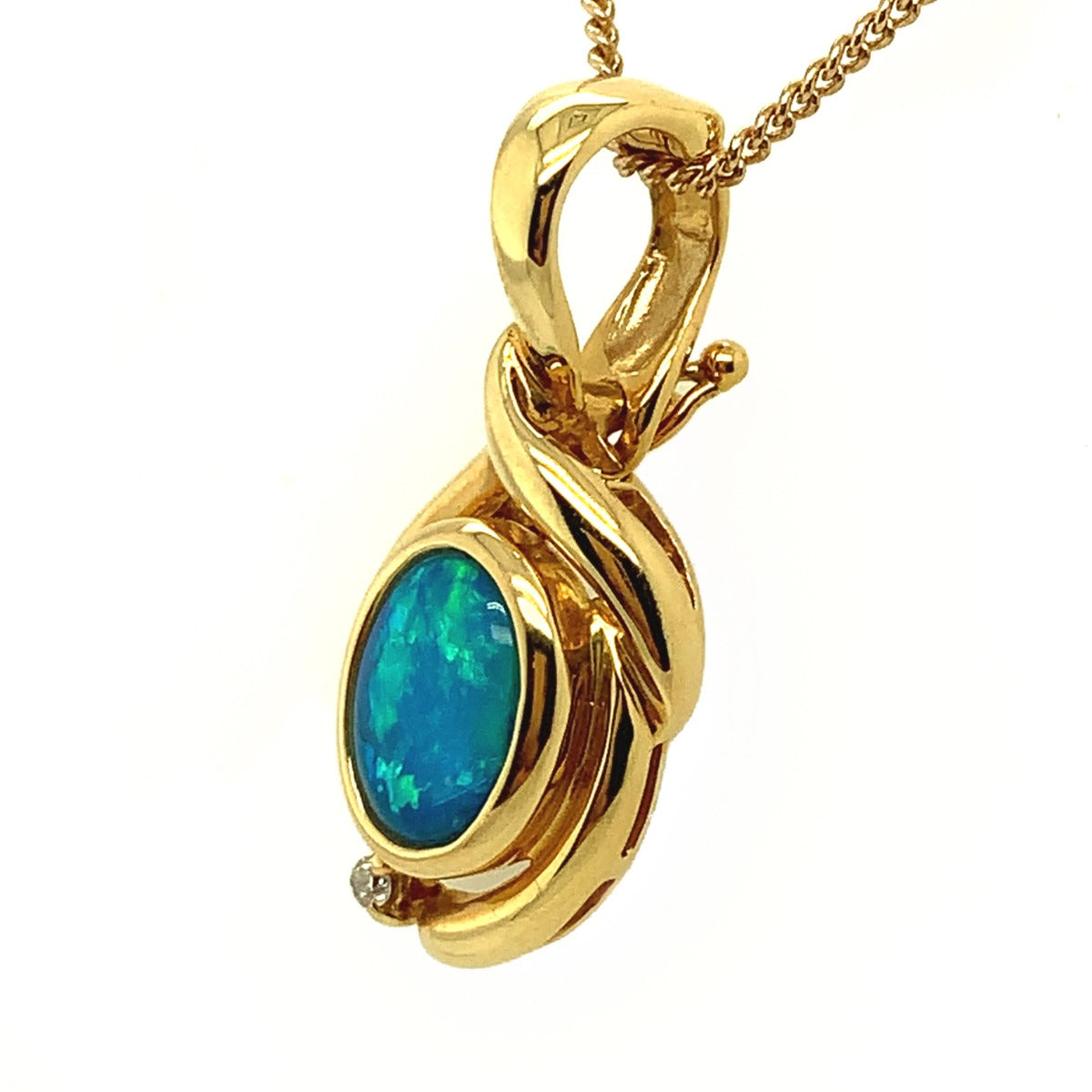 18ct Yellow Gold Doublet Opal Pendant (dp108)