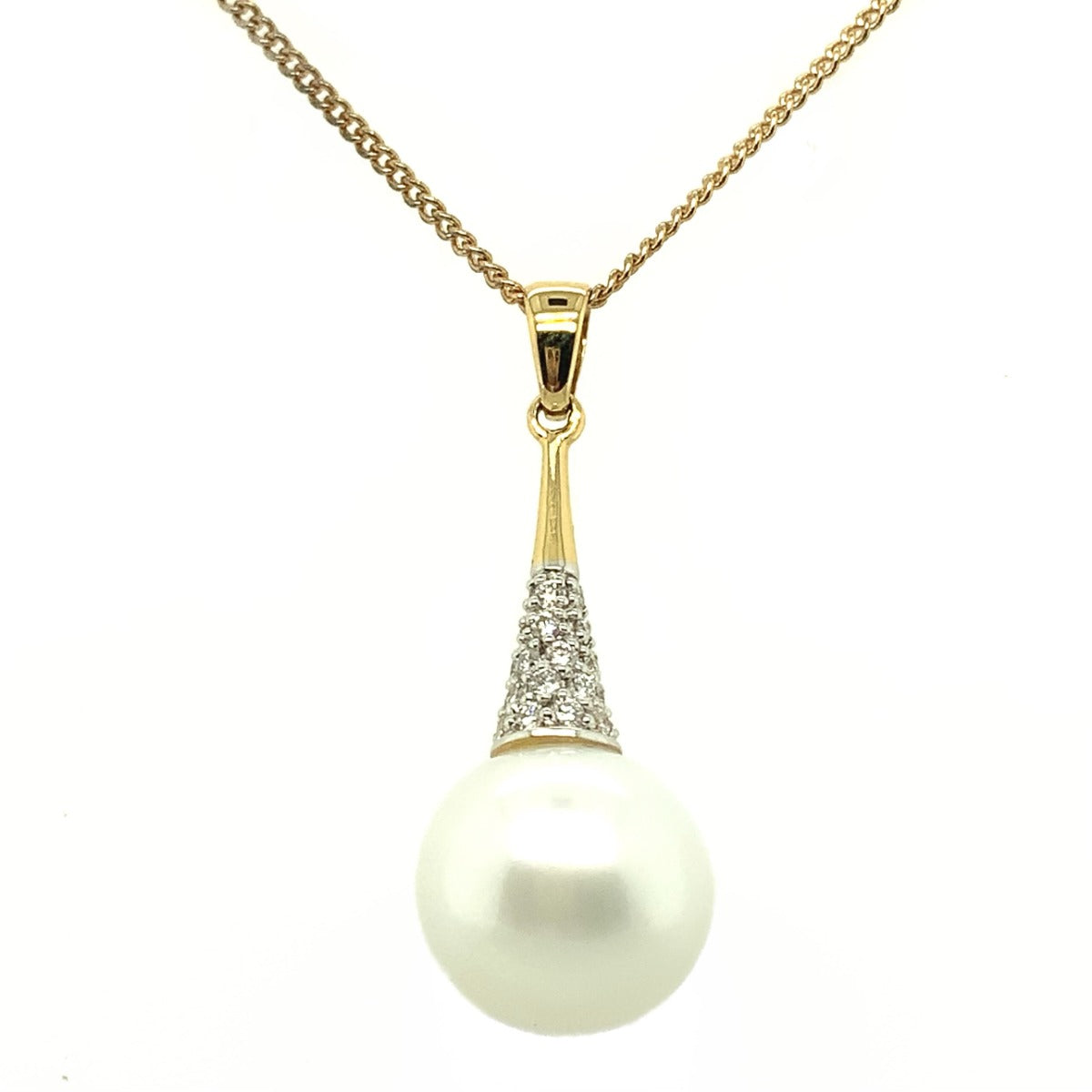 18Ct Yellow Gold White South Sea Pearl Pendant Set With Diamonds (PEARL3)