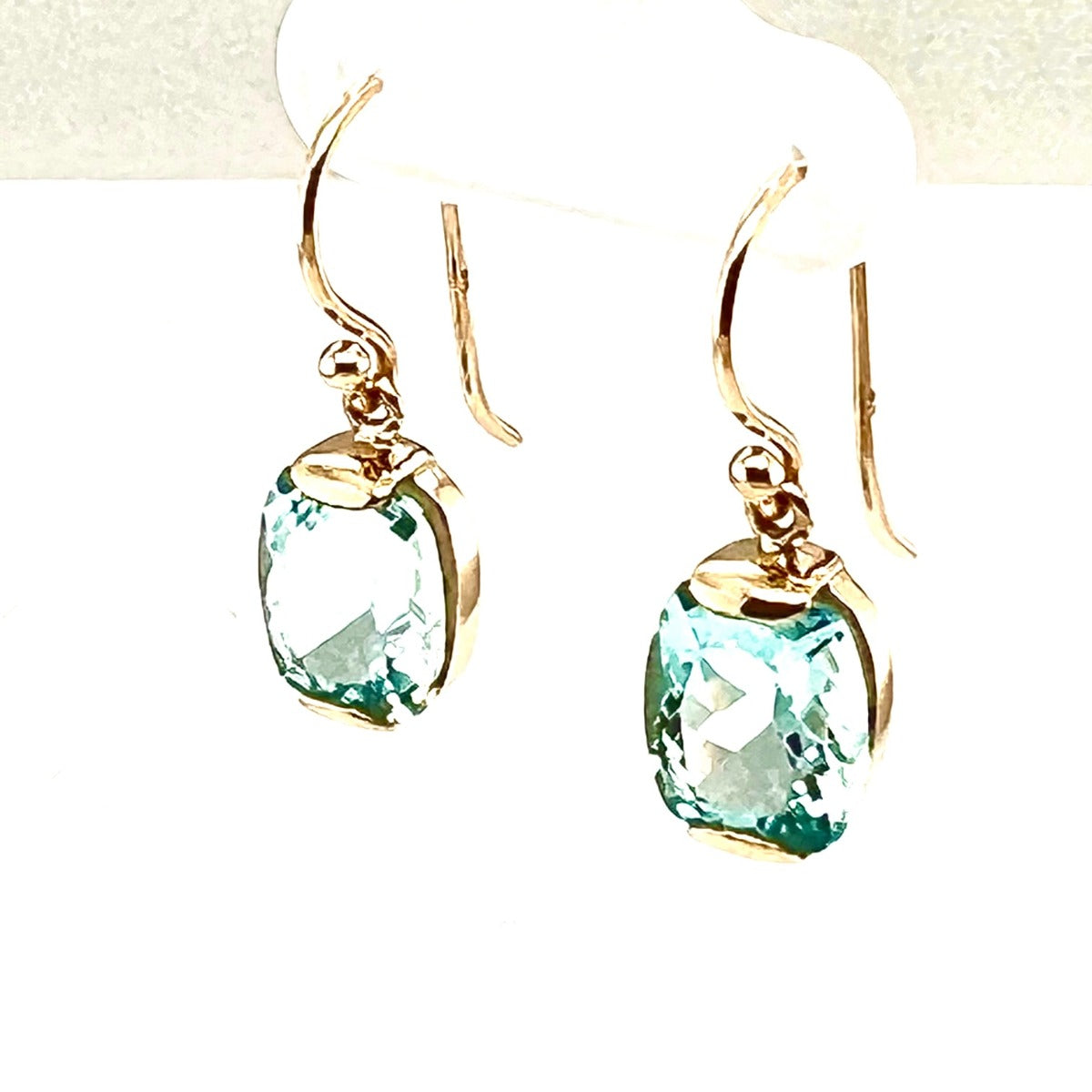 9ct Yellow Gold Blue Topaz Earrings (bluetear11)