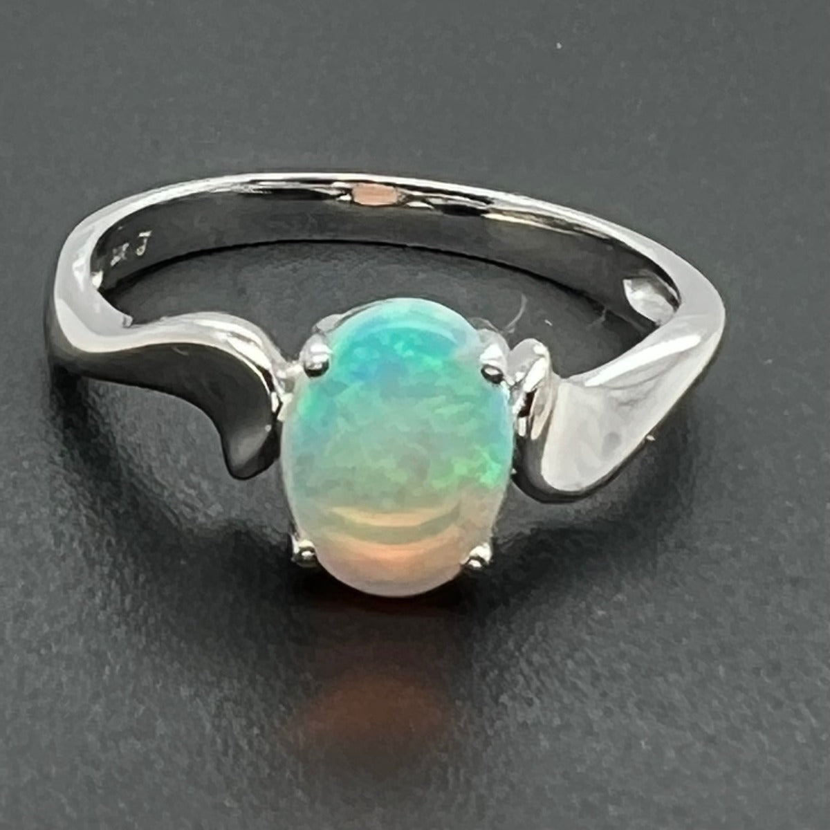 14ct White Gold Solid Opal Ring (sr7022)