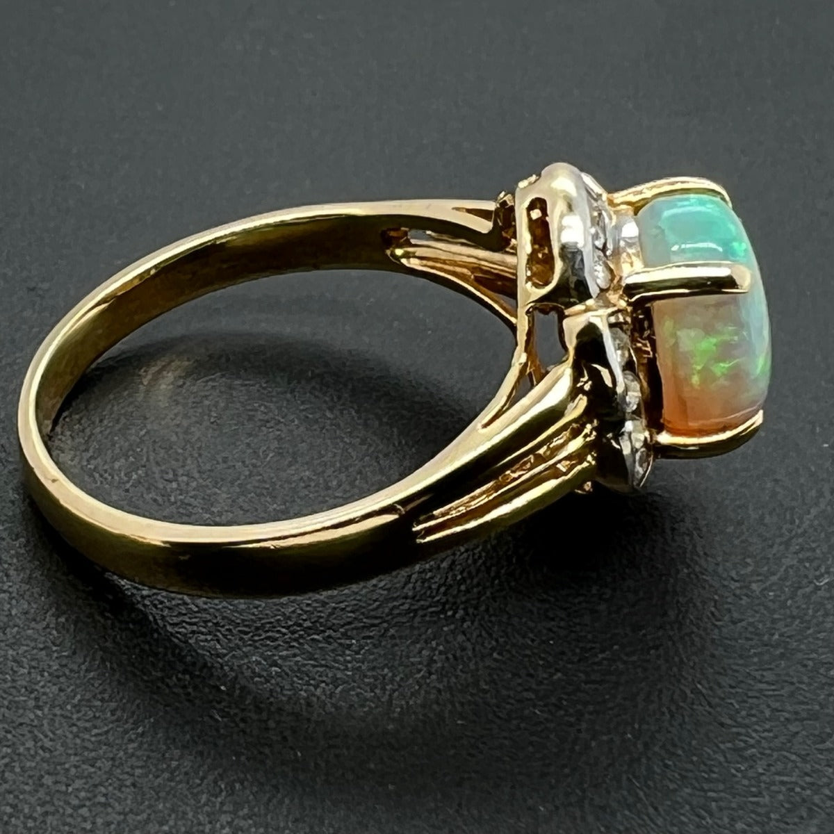 18ct Yellow Gold Solid Crystal Opal Ring (sr8048)