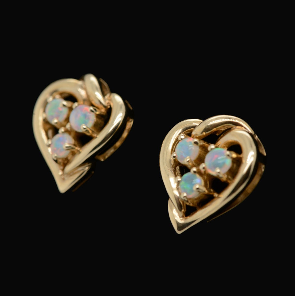 14ct Crystal Opal Heart Earrings