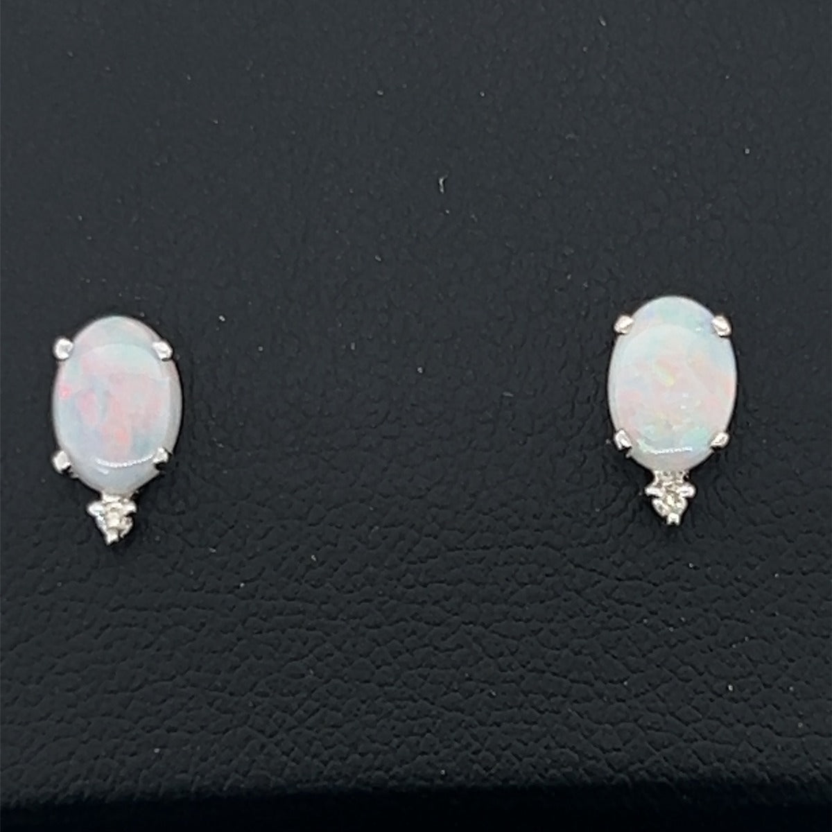 14ct white Gold Opal earrings (se654)