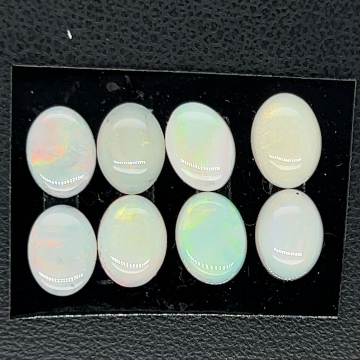 8 Solid Opals (so2251)