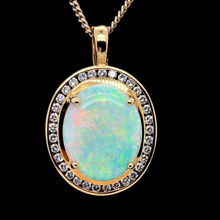 Solid 18ct Solid opal pendant (sp1000)