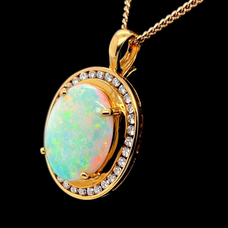 Solid 18ct Solid opal pendant (sp1000)