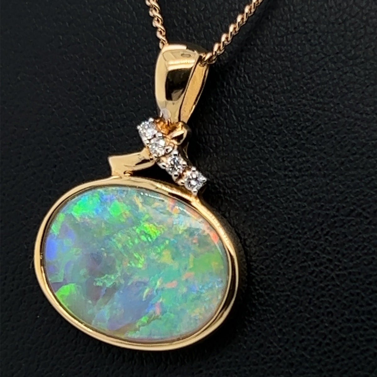 18ct Gold Black Opal Pendant (sp802)